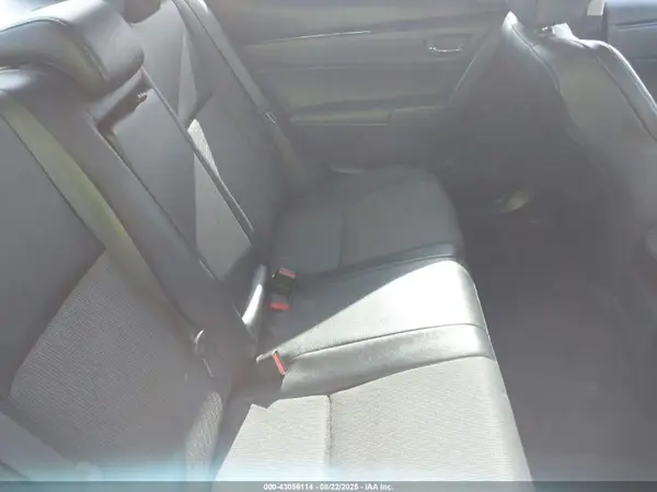 5YFBURHE0KP922083 2019 TOYOTA COROLLA - Image 8
