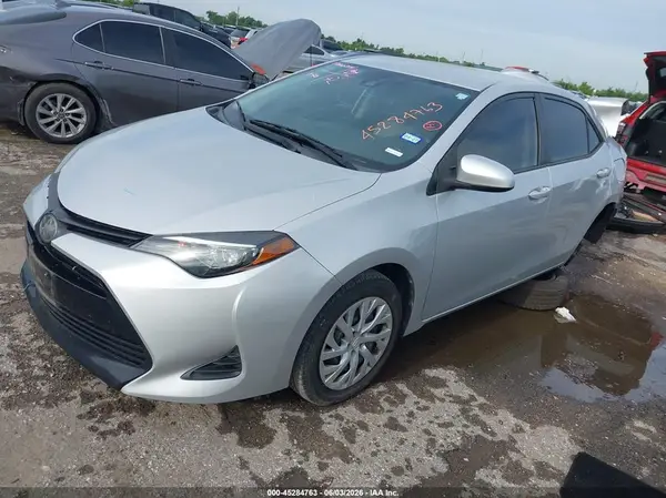 5YFBURHE0KP924660 2019 TOYOTA COROLLA - Image 2
