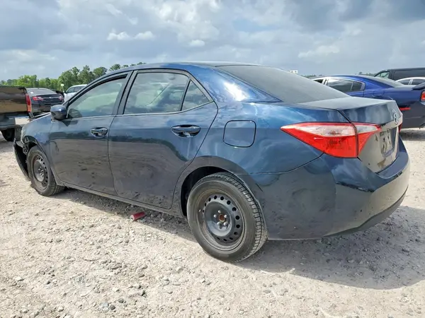 5YFBURHE0KP925758 2019 TOYOTA COROLLA - Image 2