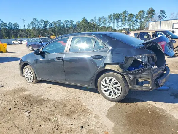 5YFBURHE0KP928076 2019 TOYOTA COROLLA - Image 2
