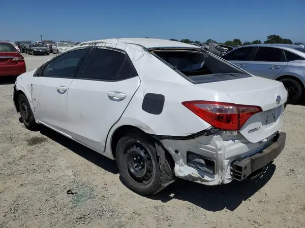 5YFBURHE0KP929535 2019 TOYOTA COROLLA - Image 2