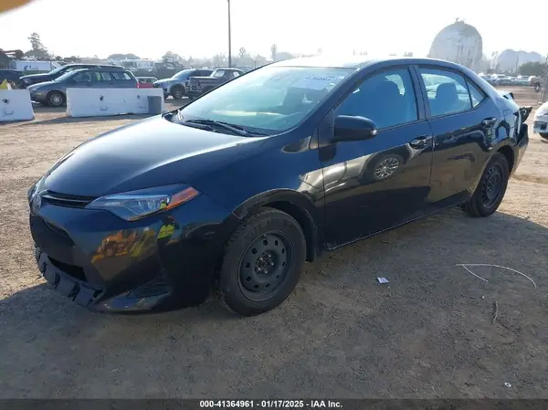 5YFBURHE0KP934220 2019 TOYOTA COROLLA - Image 2