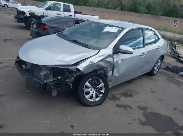 5YFBURHE0KP938364 2019 TOYOTA COROLLA - Image 2