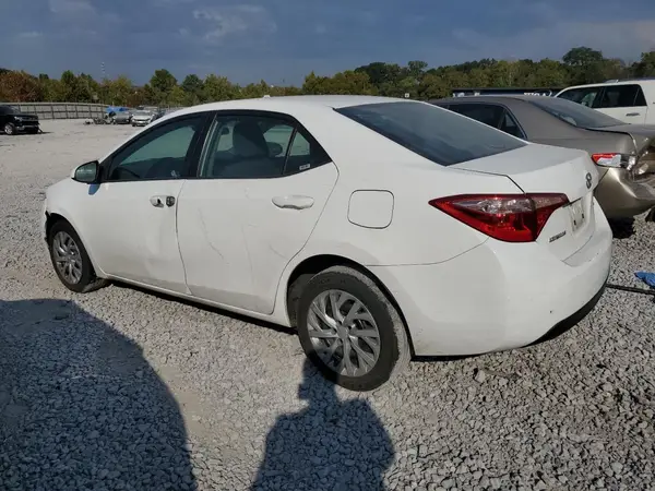 5YFBURHE0KP938882 2019 TOYOTA COROLLA - Image 2