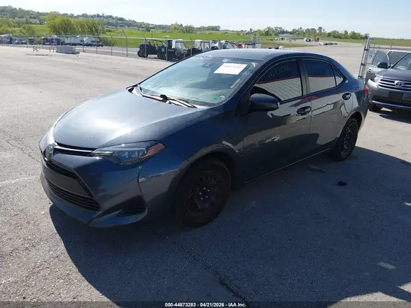 5YFBURHE0KP942009 2019 TOYOTA COROLLA - Image 2