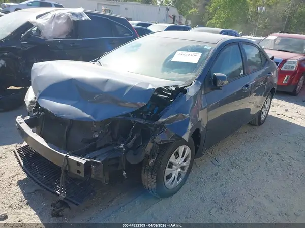 5YFBURHE0KP947551 2019 TOYOTA COROLLA - Image 2