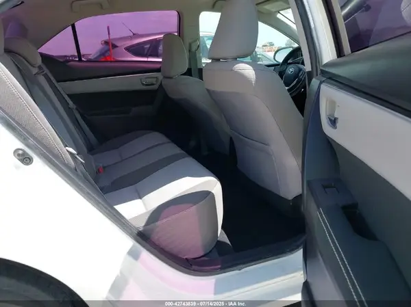 5YFBURHE0KP949087 2019 TOYOTA COROLLA - Image 8