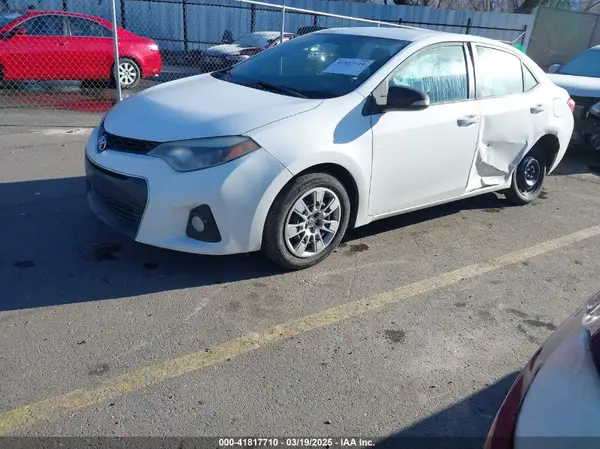 5YFBURHE1GP366020 2016 TOYOTA COROLLA - Image 2