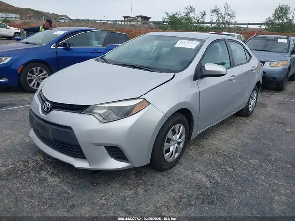 5YFBURHE1GP368348 2016 TOYOTA COROLLA - Image 2