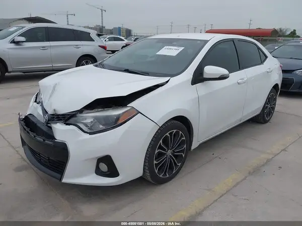5YFBURHE1GP369662 2016 TOYOTA COROLLA - Image 2