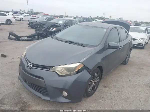 5YFBURHE1GP370407 2016 TOYOTA COROLLA - Image 2