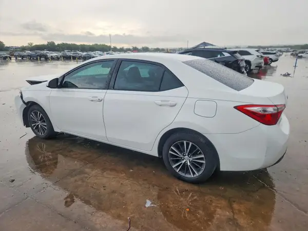 5YFBURHE1GP380239 2016 TOYOTA COROLLA - Image 2