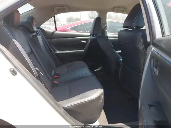 5YFBURHE1GP389720 2016 TOYOTA COROLLA - Image 8