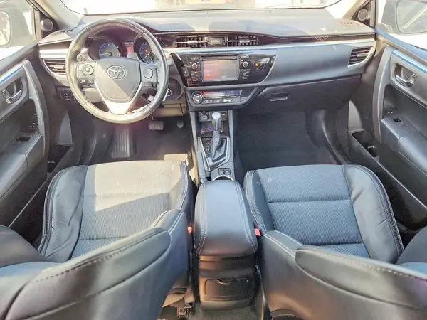 5YFBURHE1GP392018 2016 TOYOTA COROLLA - Image 8