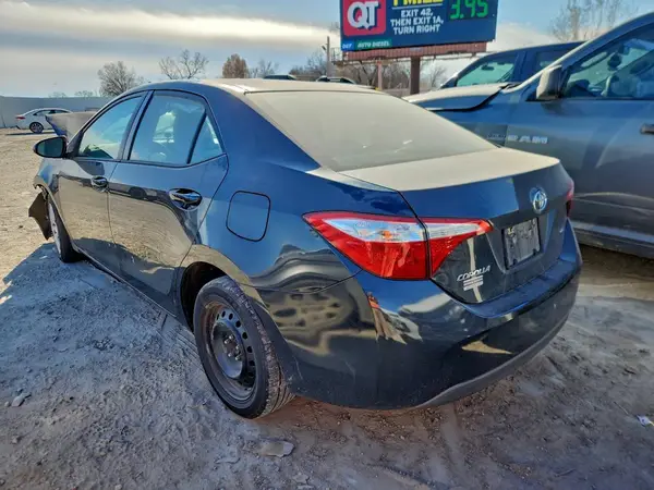 5YFBURHE1GP392567 2016 TOYOTA COROLLA - Image 2