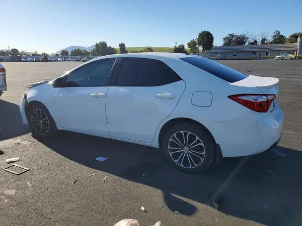 5YFBURHE1GP401705 2016 TOYOTA COROLLA - Image 2