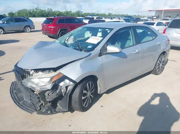 5YFBURHE1GP402093 2016 TOYOTA COROLLA - Image 2