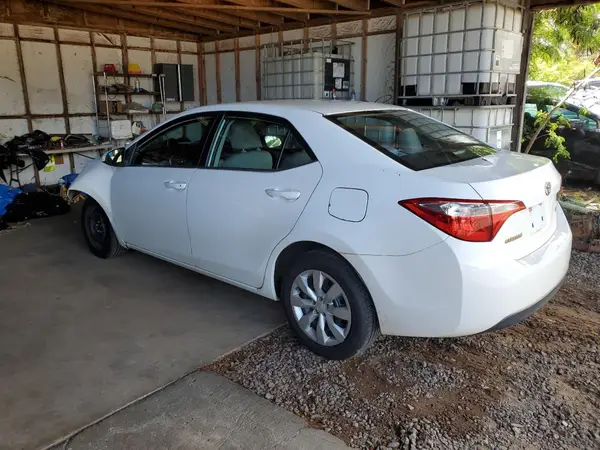 5YFBURHE1GP403213 2016 TOYOTA COROLLA - Image 2