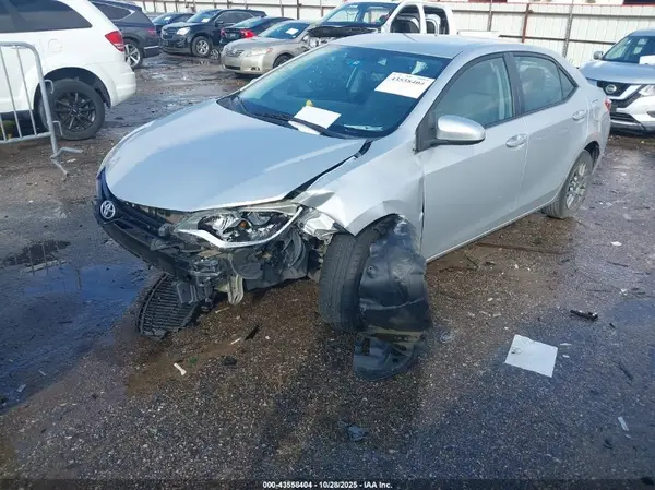 5YFBURHE1GP407326 2016 TOYOTA COROLLA - Image 2