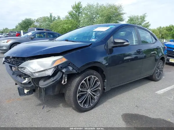 5YFBURHE1GP410162 2016 TOYOTA COROLLA - Image 2