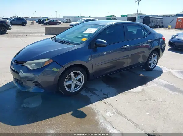 5YFBURHE1GP411344 2016 TOYOTA COROLLA - Image 2