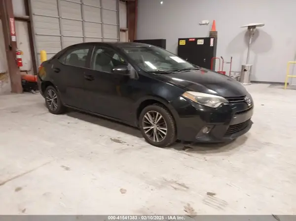 5YFBURHE1GP412820 2016 TOYOTA COROLLA - Image 1