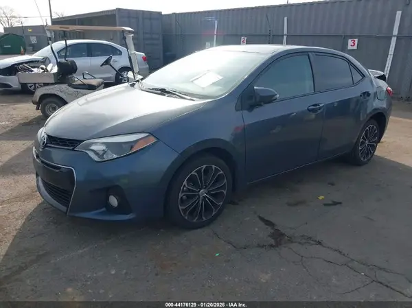 5YFBURHE1GP415197 2016 TOYOTA COROLLA - Image 2
