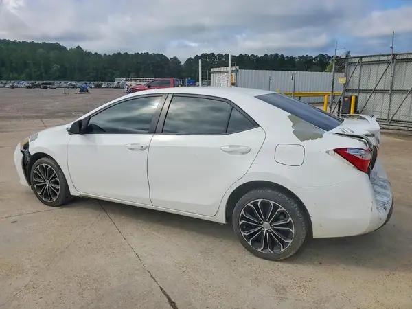 5YFBURHE1GP415748 2016 TOYOTA COROLLA - Image 2