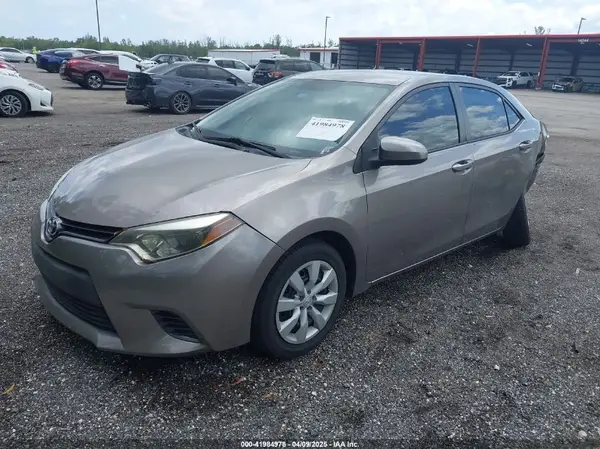 5YFBURHE1GP416916 2016 TOYOTA COROLLA - Image 2