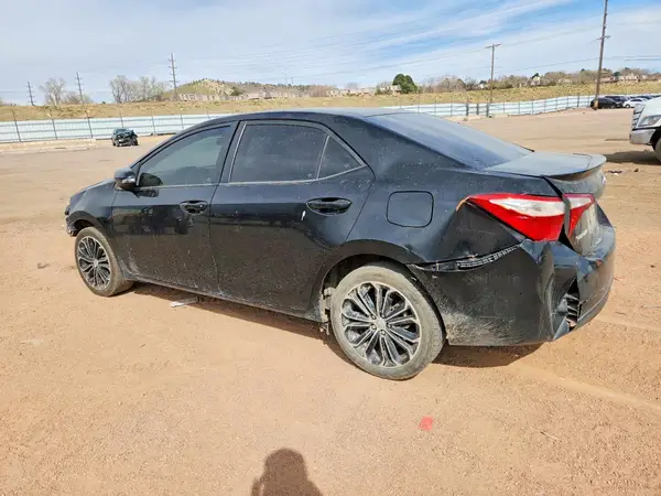 5YFBURHE1GP418679 2016 TOYOTA COROLLA - Image 2