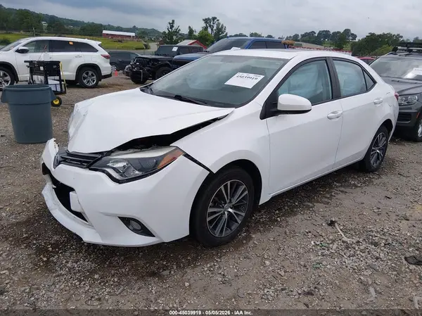 5YFBURHE1GP423557 2016 TOYOTA COROLLA - Image 2