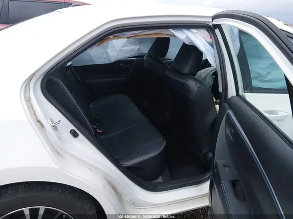 5YFBURHE1GP423557 2016 TOYOTA COROLLA - Image 8