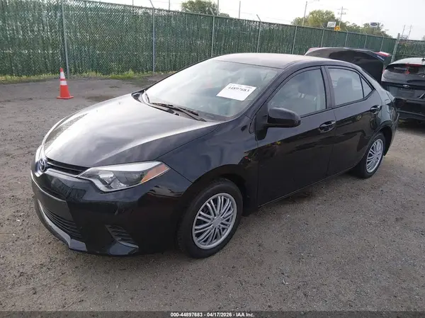 5YFBURHE1GP427009 2016 TOYOTA COROLLA - Image 2