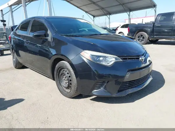 5YFBURHE1GP427124 2016 TOYOTA COROLLA - Image 1