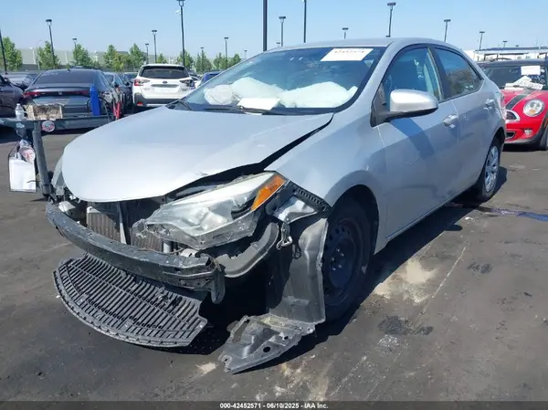 5YFBURHE1GP435093 2016 TOYOTA COROLLA - Image 2
