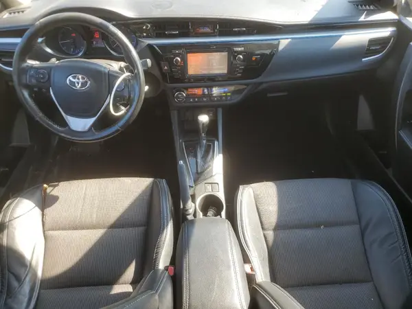 5YFBURHE1GP437409 2016 TOYOTA COROLLA - Image 8