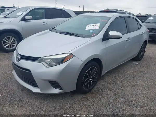 5YFBURHE1GP437913 2016 TOYOTA COROLLA - Image 2