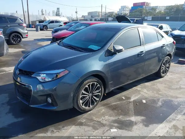 5YFBURHE1GP438754 2016 TOYOTA COROLLA - Image 2