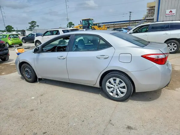 5YFBURHE1GP449804 2016 TOYOTA COROLLA - Image 2