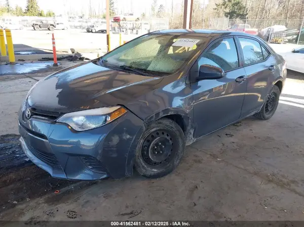 5YFBURHE1GP449902 2016 TOYOTA COROLLA - Image 2