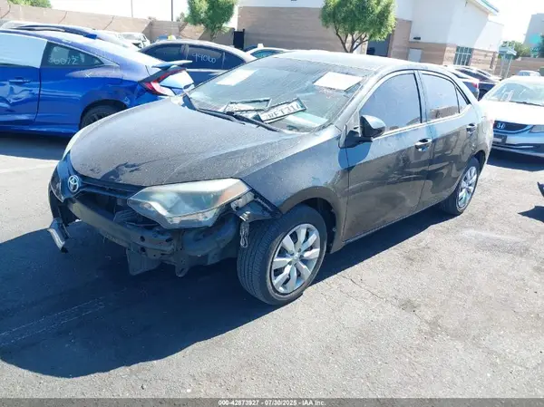 5YFBURHE1GP450306 2016 TOYOTA COROLLA - Image 2
