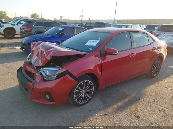 5YFBURHE1GP451620 2016 TOYOTA COROLLA - Image 2