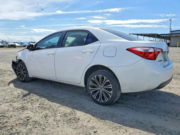 5YFBURHE1GP454694 2016 TOYOTA COROLLA - Image 2