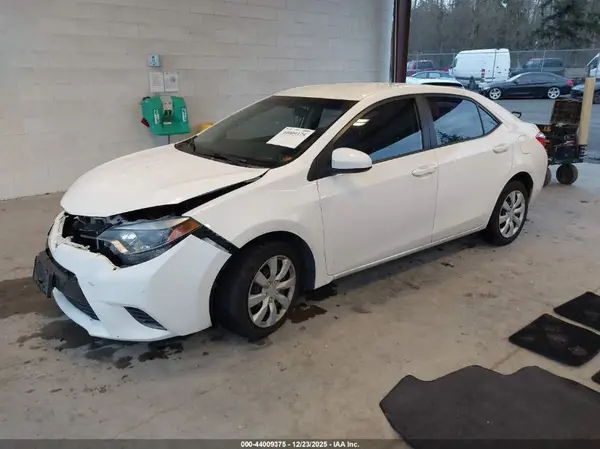 5YFBURHE1GP462732 2016 TOYOTA COROLLA - Image 2