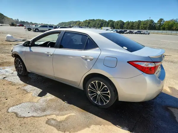 5YFBURHE1GP468885 2016 TOYOTA COROLLA - Image 2
