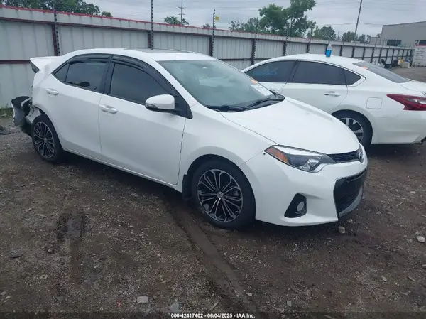 5YFBURHE1GP470975 2016 TOYOTA COROLLA - Image 1