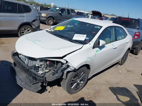 5YFBURHE1GP474086 2016 TOYOTA COROLLA - Image 2