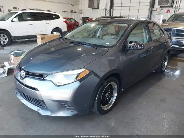 5YFBURHE1GP482365 2016 TOYOTA COROLLA - Image 2