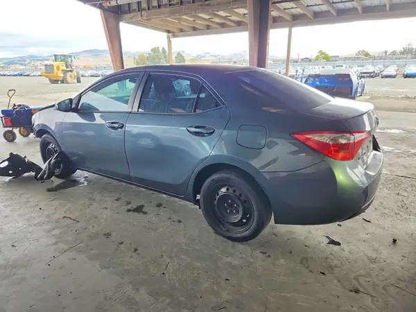 5YFBURHE1GP483418 2016 TOYOTA COROLLA - Image 2