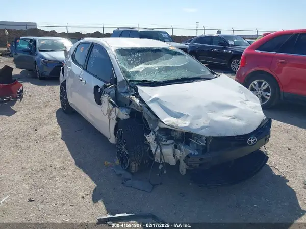 5YFBURHE1GP484276 2016 TOYOTA COROLLA - Image 1
